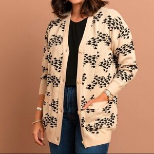 Fighting Eel Mochi Fish Cardigan